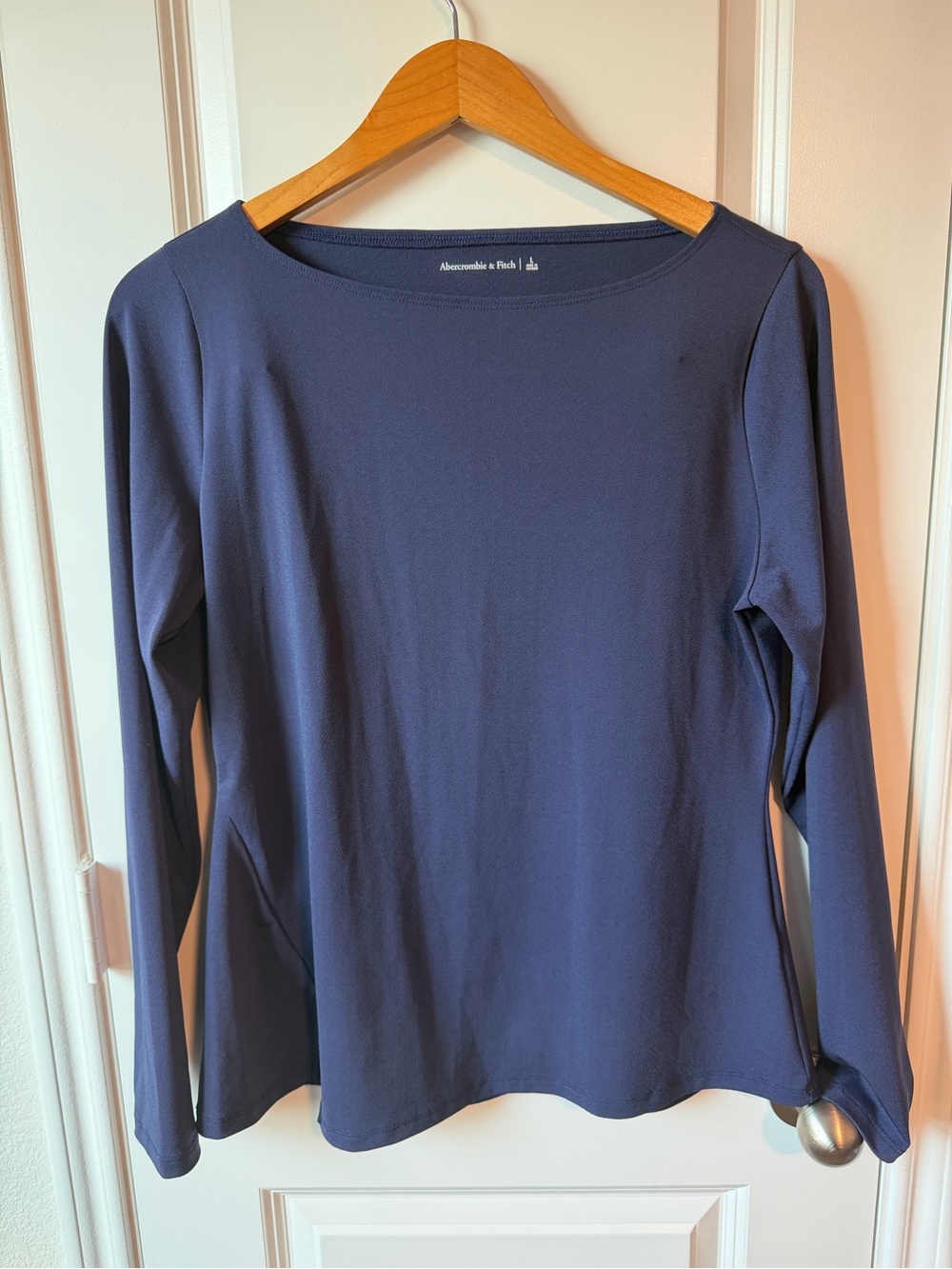 Abercrombie & Fitch Women's Navy Long-Sleeve Boatneck Top